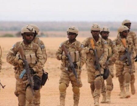 Gaadiid iyo ciidamo la xiriira xarunta Ciidanka Ammaanka Puntland ee Gaalkacyo