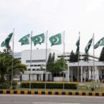 Calamada Pakistan oo ka babanaya agagaarka dhismaha baarlamaanka Islamabad