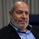 Khalil al-Hayya oo khudbad ka jeedinaya munaasabad, kaddib markii loo doortay hoggaamiyaha cusub ee Xamaas