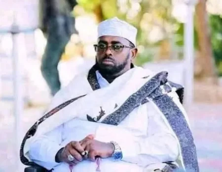 Boqor Cismaan Aw Maxamuud Buurmadow oo ka hadlaya xiriirka Muqdisho iyo Hargeysa