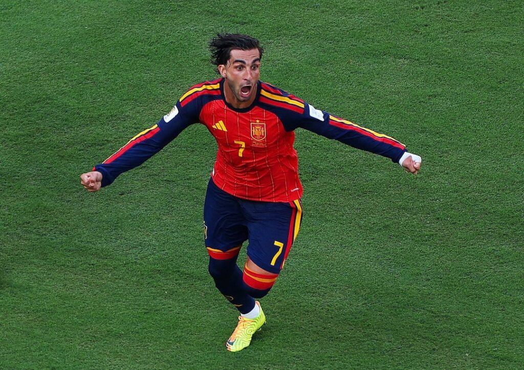 Ferran Torres oo koobka adduunka la taagan ciyaartoyda Spain kaddib guushii Argentina