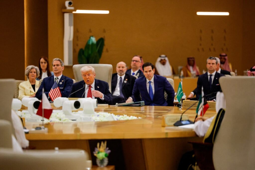 Donald Trump oo ka hadlaya shirkii Golaha Iskaashiga Khaliijka ee Riyaad