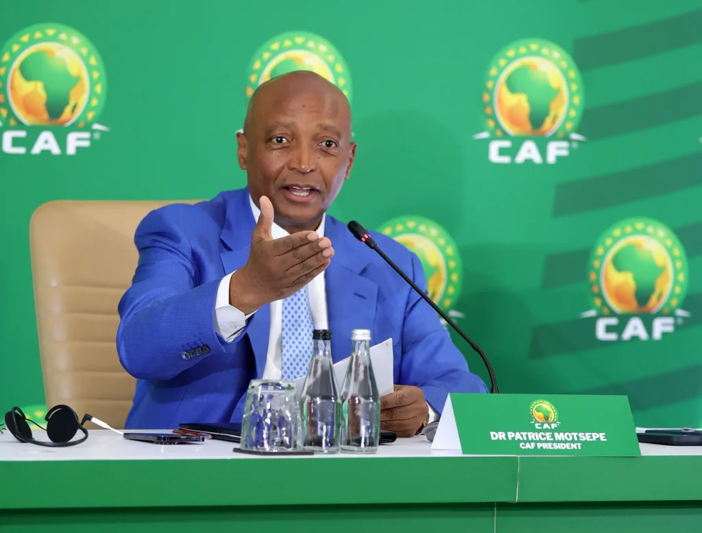 Madaxweynaha CAF Patrice Motsepe oo ka hadlay diyaar-garowga AFCON 2027