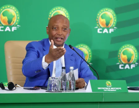 Madaxweynaha CAF Patrice Motsepe oo ka hadlay diyaar-garowga AFCON 2027