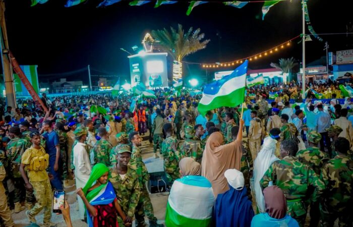 Dadweyne calanka Puntland sita oo Garoowe kaga qaybgalaya xuska sanad-guurada 28-aad