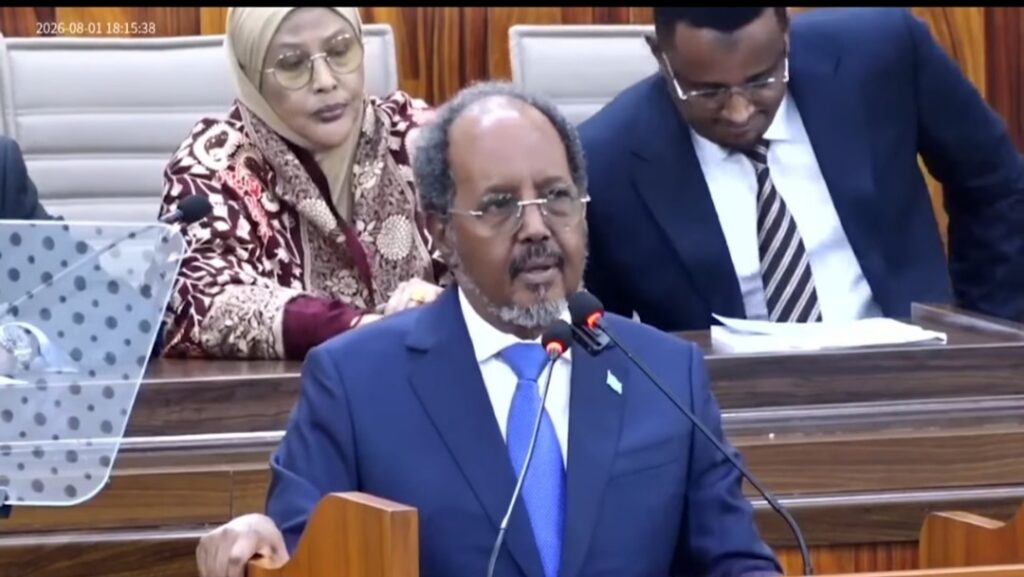 Madaxweyne Xasan Sheekh Maxamuud oo khudbad ka jeedinaya furitaanka kalfadhiga siddeedaad ee Baarlamaanka Federaalka