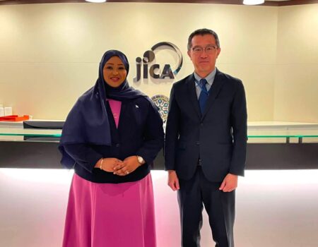 Danjire Hodan Cismaan Cabdi oo Tokyo kula kulmaysa saraakiil iyo wakiillo ka socda Japan