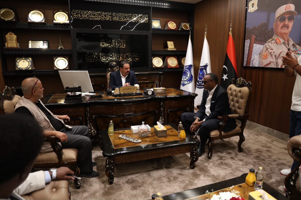 Wafdi ka socda guddiga xuquuqda aadanaha Soomaaliya oo booqanaya xabsiga Qanfouda ee Benghazi