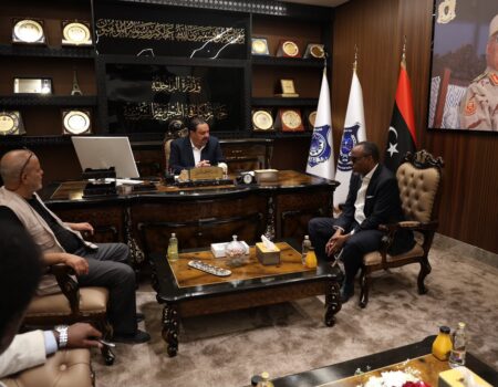 Wafdi ka socda guddiga xuquuqda aadanaha Soomaaliya oo booqanaya xabsiga Qanfouda ee Benghazi