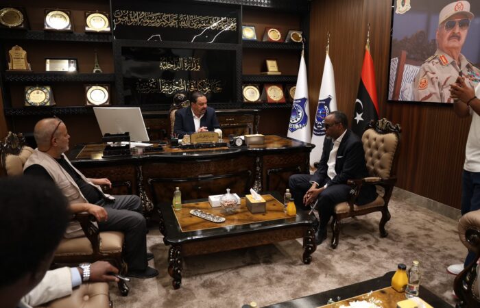 Wafdi ka socda guddiga xuquuqda aadanaha Soomaaliya oo booqanaya xabsiga Qanfouda ee Benghazi
