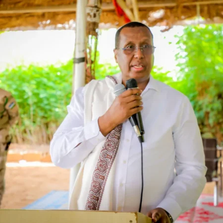 Madaxweyne ku-xigeenka Puntland Ilyaas Cismaan Lugatoor oo Garoowe ka hadlaya booqashada Xamse ee Laascaanood