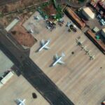 Laba diyaaradood oo Boeing 727 ah oo ku baarkin garoonka N’Djamena ee Chad