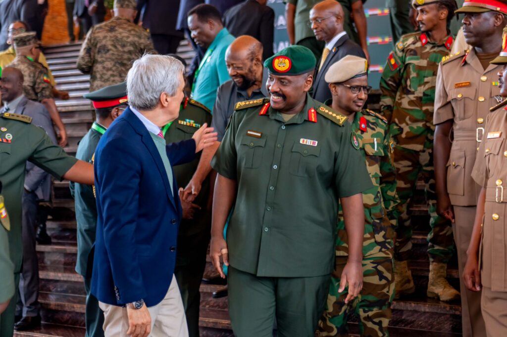 Taliyeyaasha ciidamada dalalka howlgalka Soomaaliya oo ku shiraya Kampala