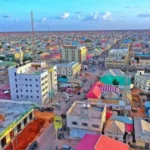 Muuqaal guud oo Gaalkacyo ah xilli ciidamo amni joogaan